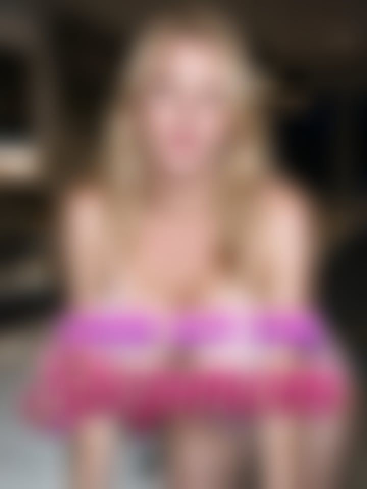 Good Boy For Stepmom on Candy Shorts – watch on Candy AI